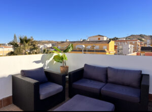 Casaroos-dakterras-4persoons-appartement-rojales-costablanca-vakantie-verhuur